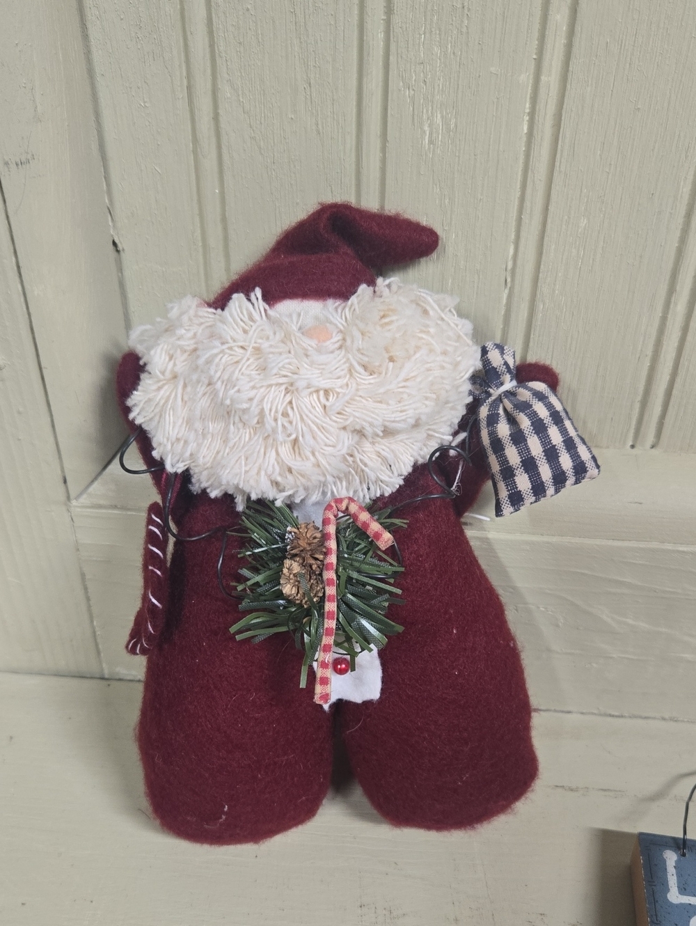 5 Piece Christmas Decor - Picture 2 of 12